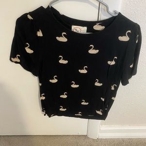 Swan tee
